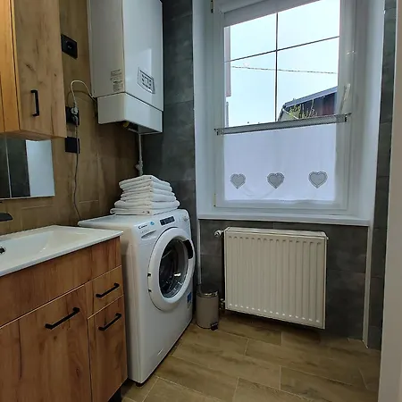 Swierkowy - Kolejowa * 카르파츠