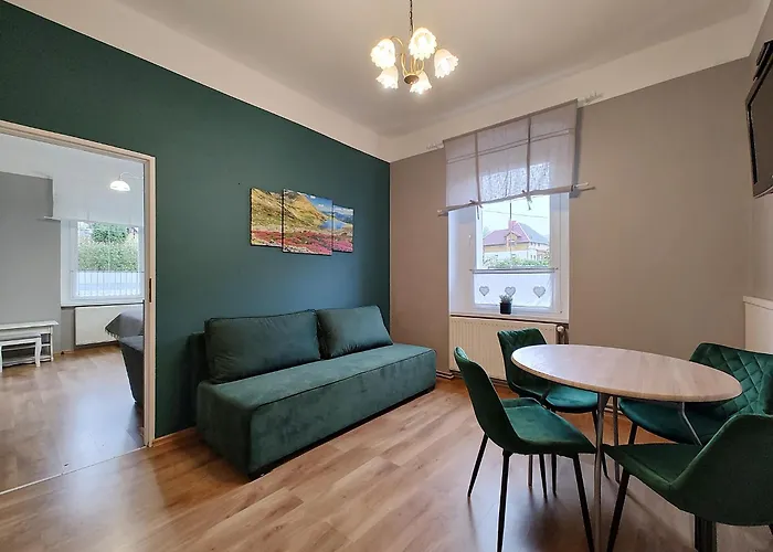 Swierkowy - Kolejowa